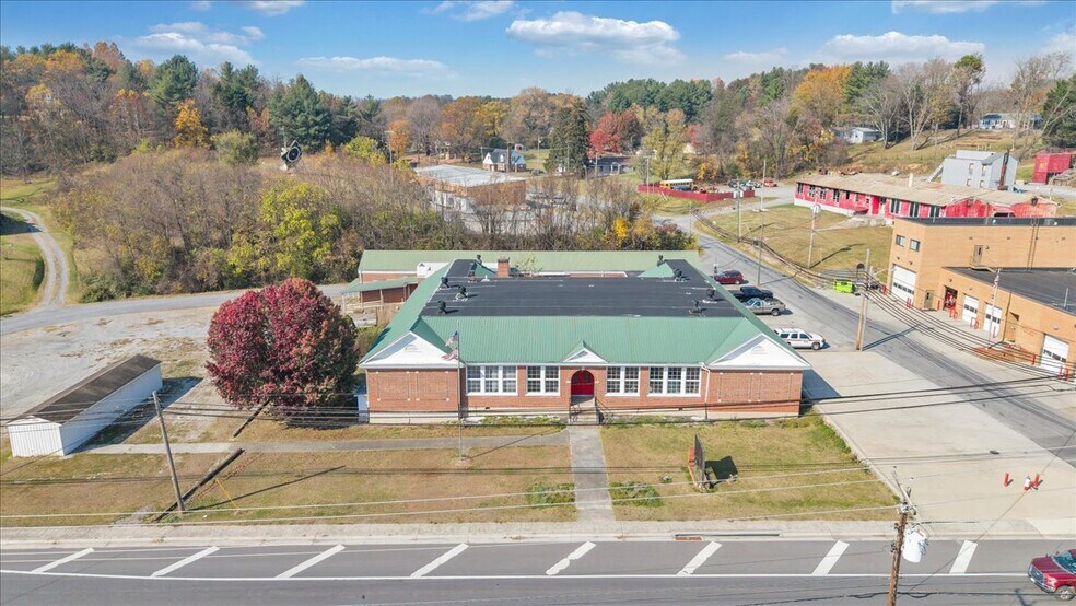 More Photos Of 5383 Lee Hwy, Troutville Freestanding For Sale