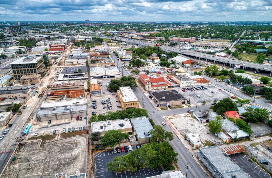 More Photos Of 311-321 Sixth St, San Antonio Office For Sale