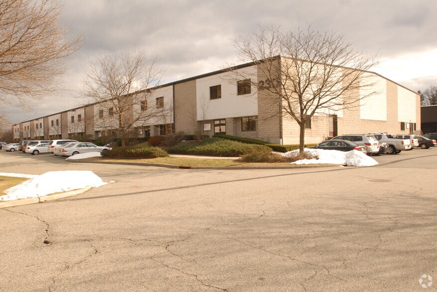 More Photos Of 230 West Parkway, Pompton Plains Flex For Sale