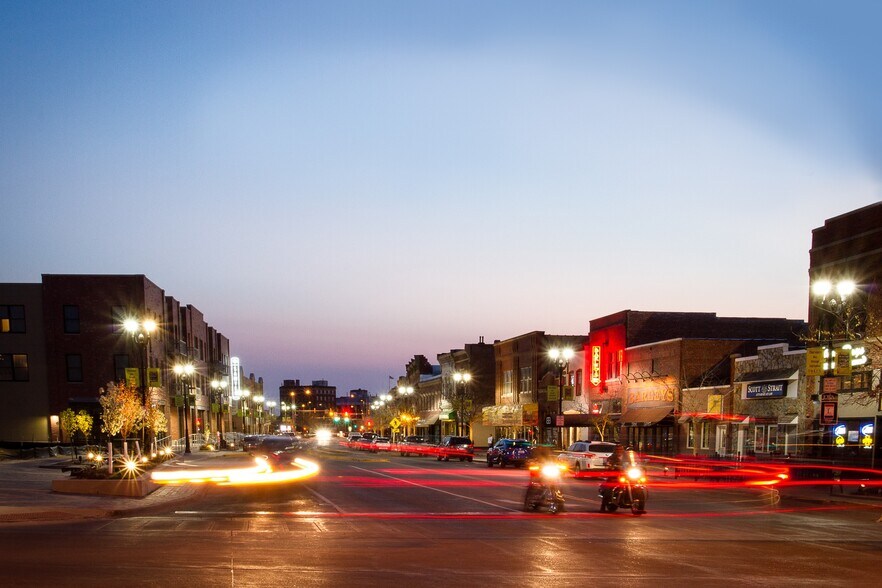 More Photos Of 120 N 6th St, Council Bluffs Apartments For Sale