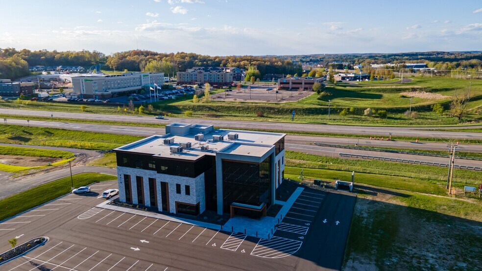 More Photos Of 5410 Sevens Pky, Eau Claire Office For Lease