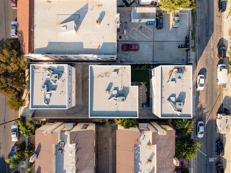 More Photos Of 146 Rosemont Ave, Los Angeles Apartments For Sale