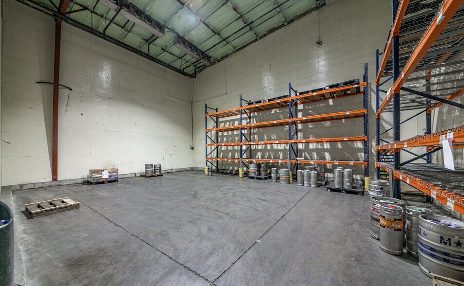 More Photos Of 1850 E Butler Ave, Flagstaff Distribution For Lease