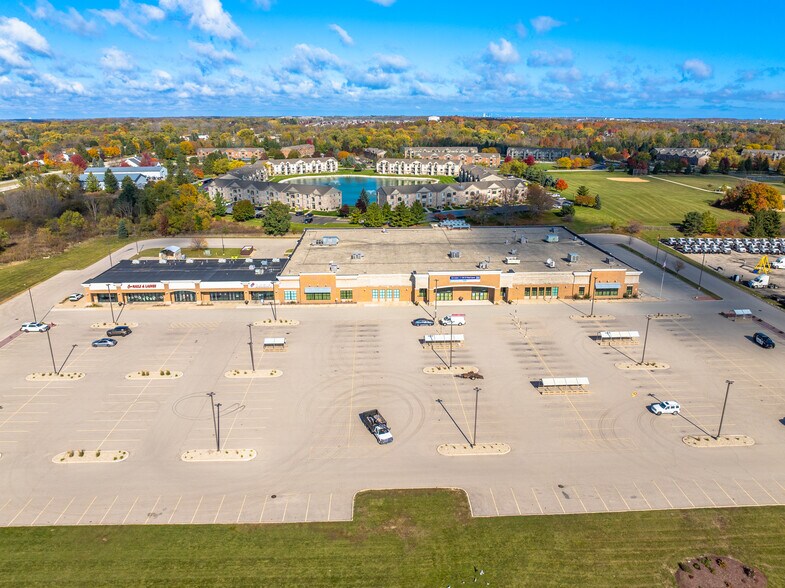 Primary Photo Of 2320-2400 W Ryan Rd, Oak Creek Freestanding For Lease