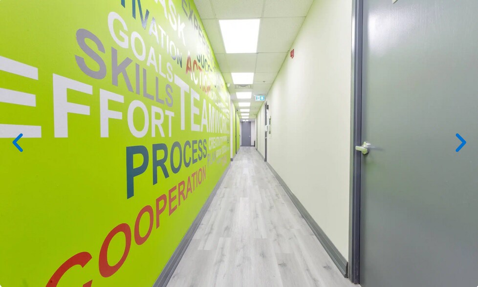 More Photos Of 2000 Argentia Rd, Mississauga Unknown For Lease