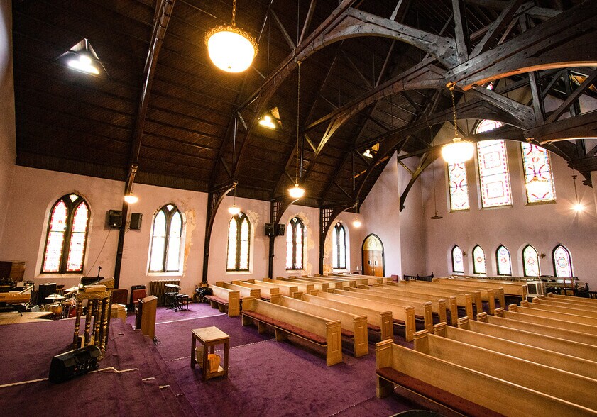 More Photos Of 1 N Fulton Ave, Baltimore Religious Facility For Lease