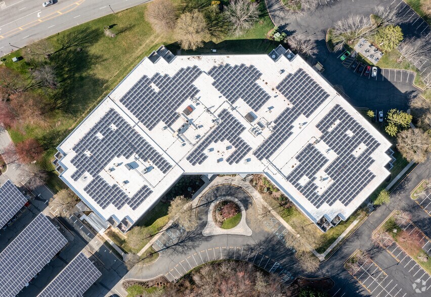 More Photos Of 10 Waterview Blvd, Parsippany Office For Sale