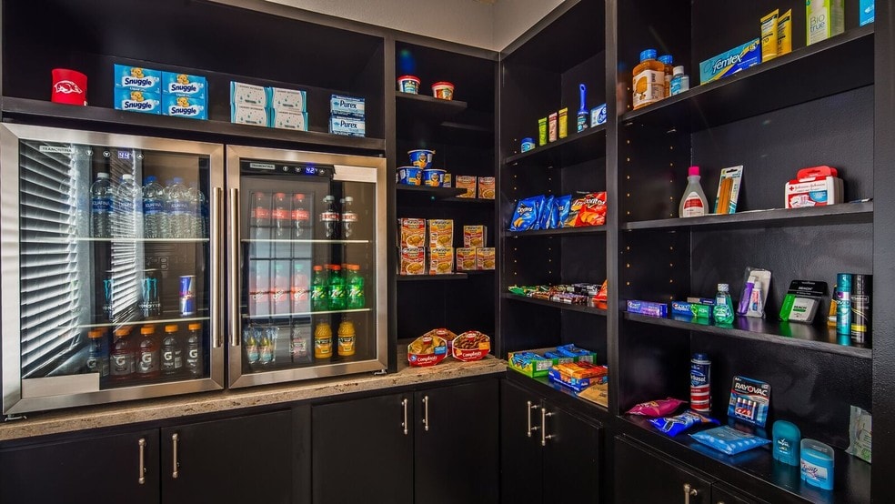 More Photos Of 7533 Warden Rd, North Little Rock Hotel For Sale