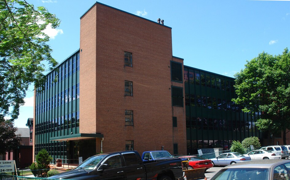 More Photos Of 731 James St, Syracuse Office Residential For Lease