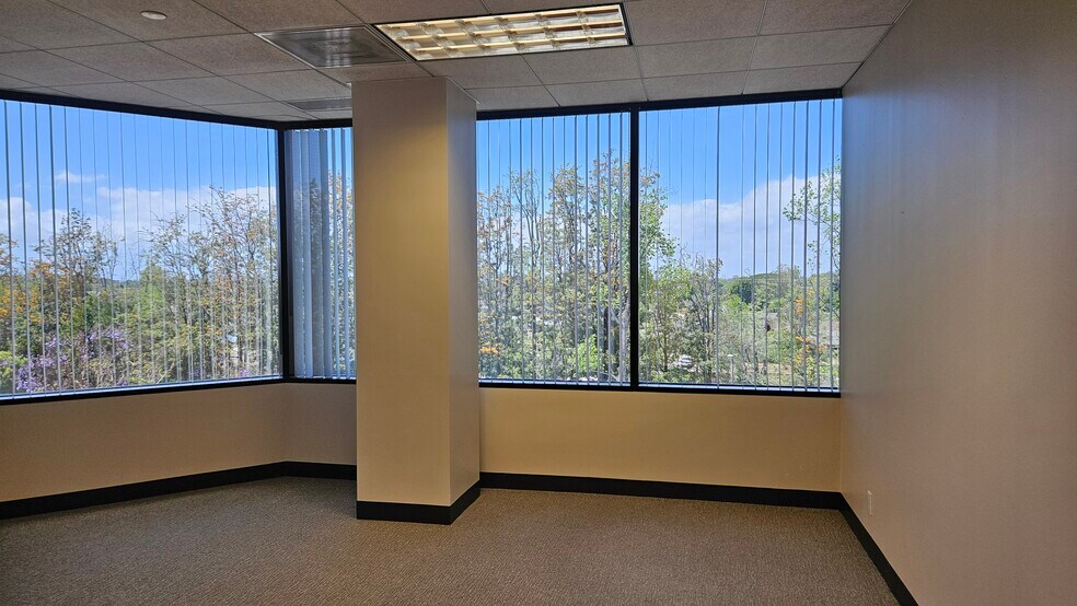 More Photos Of 3020 Old Ranch Pky, Seal Beach Office For Lease