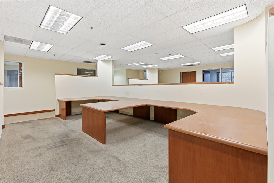 More Photos Of 11700 Monarch St, Garden Grove Warehouse For Sale