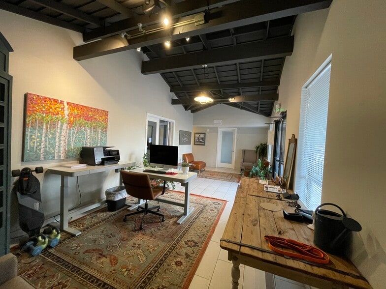 More Photos Of 4517 N 12th St, Phoenix Office For Sale