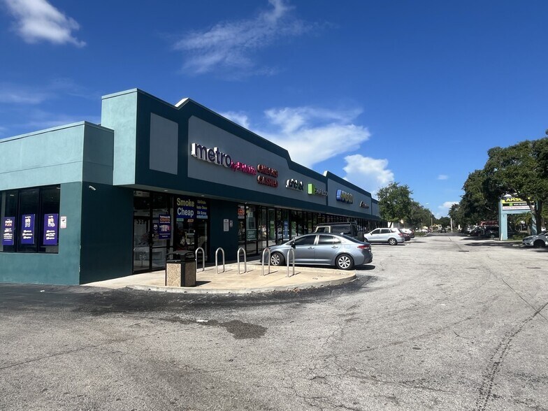 Primary Photo Of 3270 Central Ave, Saint Petersburg Unknown For Lease
