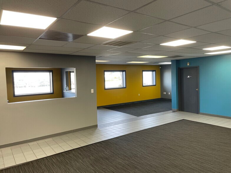 More Photos Of 533 University Blvd, Birmingham Office For Lease