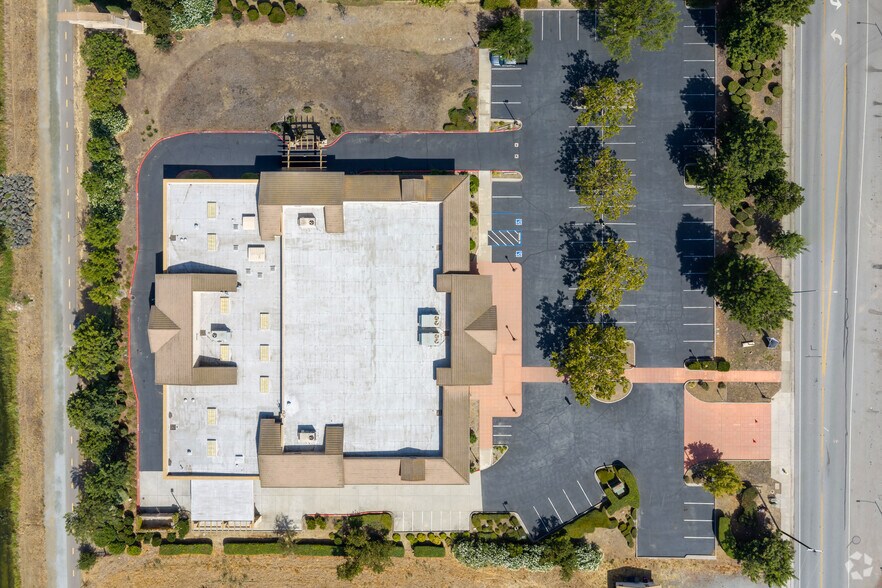 More Photos Of 16175 Condit Rd, Morgan Hill Freestanding For Sale