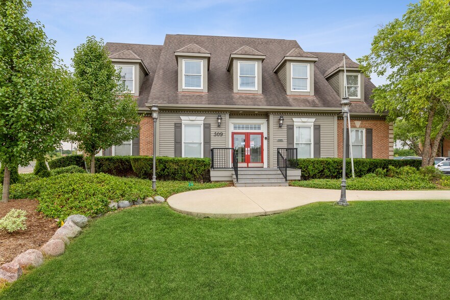 Primary Photo Of 509 W Old Northwest Highway, Barrington Office Residential For Lease