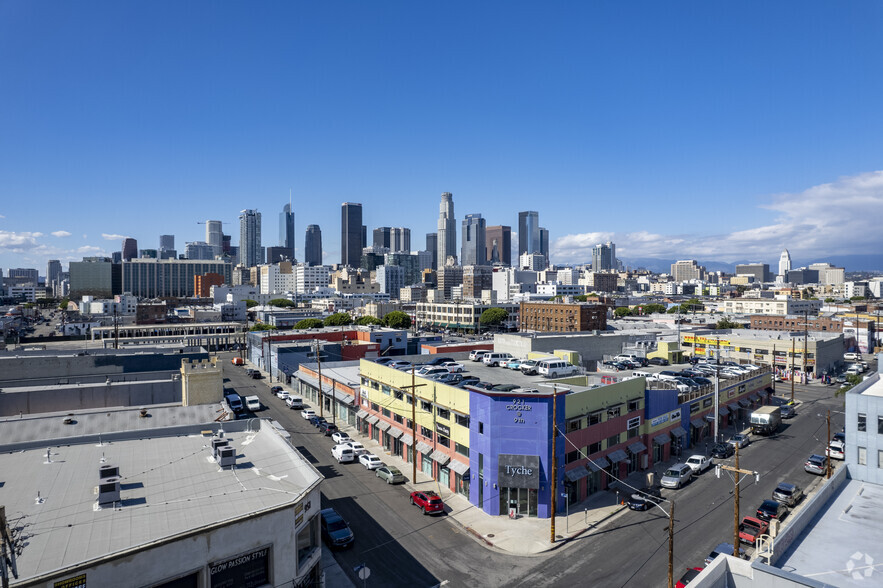 Primary Photo Of 921 Crocker St, Los Angeles Storefront Retail Office For Sale