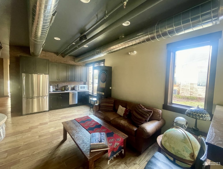 More Photos Of 1927 Wilmington Dr, Fort Collins Office For Sale