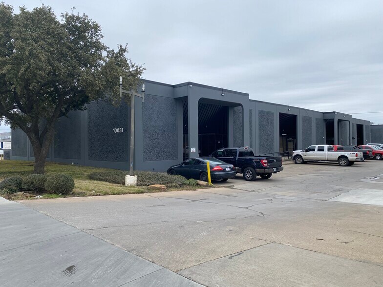 Primary Photo Of 10031 Monroe Dr, Dallas Flex For Lease