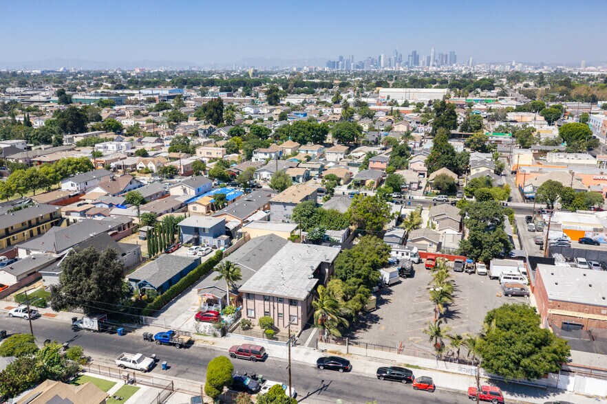 More Photos Of 1433 E 61st St, Los Angeles Apartments For Sale