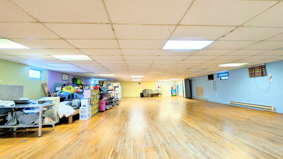 More Photos Of 2241 Ridge Rd, Bangor Flex For Sale