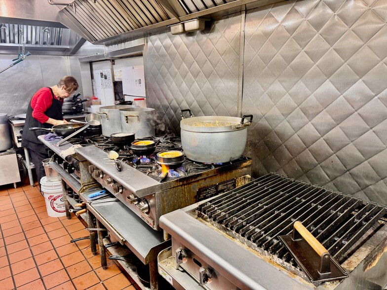 More Photos Of 501 N Arizona Ave, Chandler Restaurant For Sale