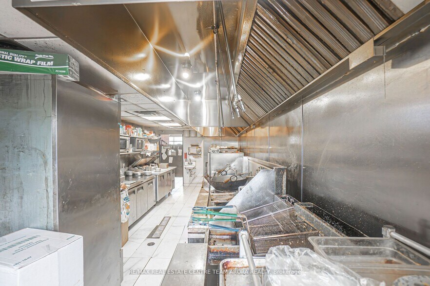 More Photos Of 2980 Drew Rd, Mississauga Storefront Retail Office For Sale