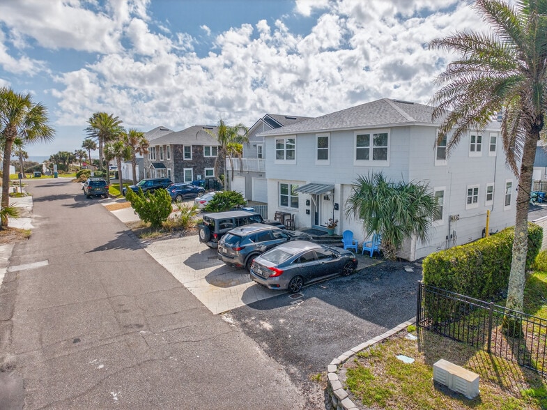 More Photos Of 123 Margaret St, Neptune Beach Multifamily For Sale