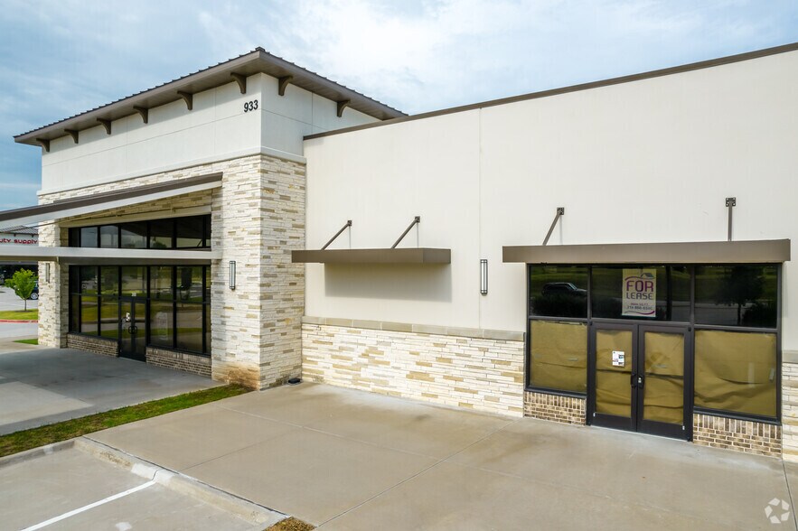 More Photos Of 5977 Preston Rd, Frisco Unknown For Lease