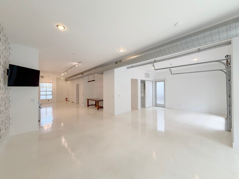 More Photos Of 212 Marine St, Santa Monica Loft Creative Space For Lease