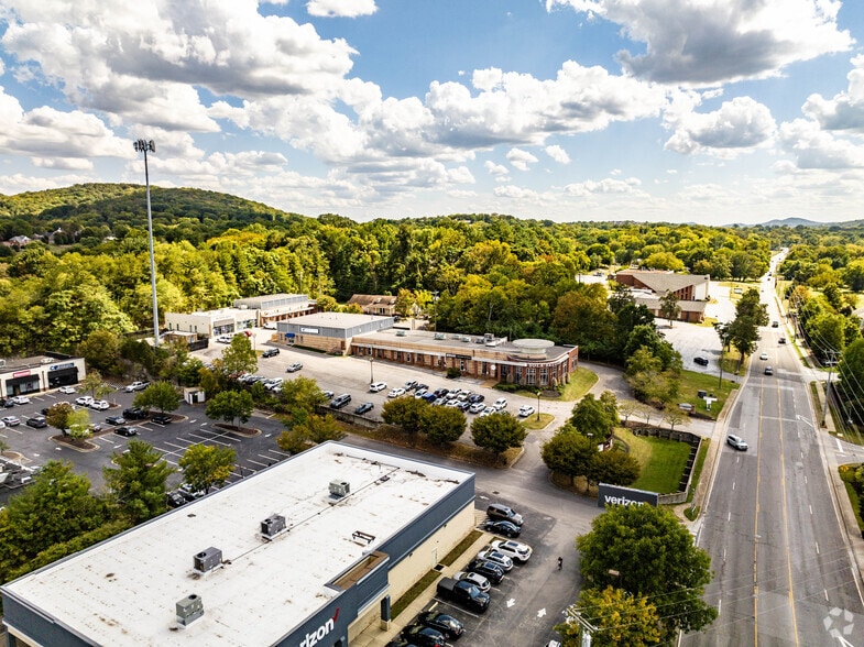More Photos Of 5714 Edmondson Pike, Nashville Freestanding For Sale