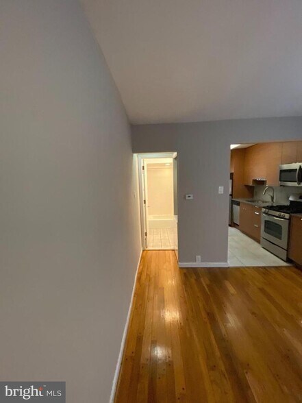 More Photos Of 747 S 2nd St, Philadelphia Apartments For Sale