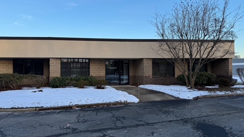 More Photos Of 270 Benton Dr, East Longmeadow Medical For Lease