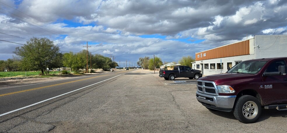 More Photos Of 12702 N Sanders Rd, Marana General Retail For Lease