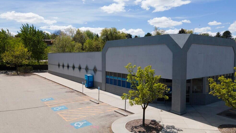 More Photos Of 5005 W Overland Rd, Boise Freestanding For Sale