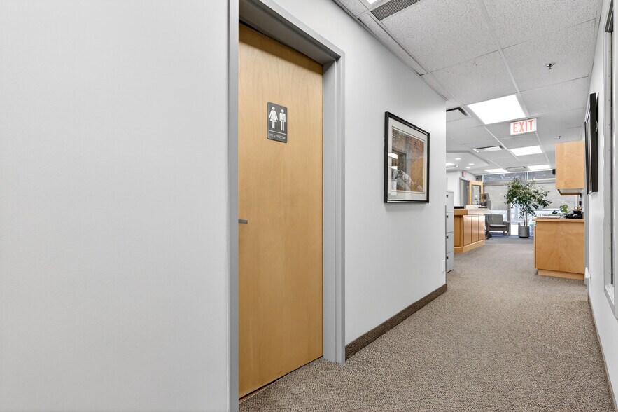 More Photos Of 5700 1st St SW, Calgary Warehouse For Sale