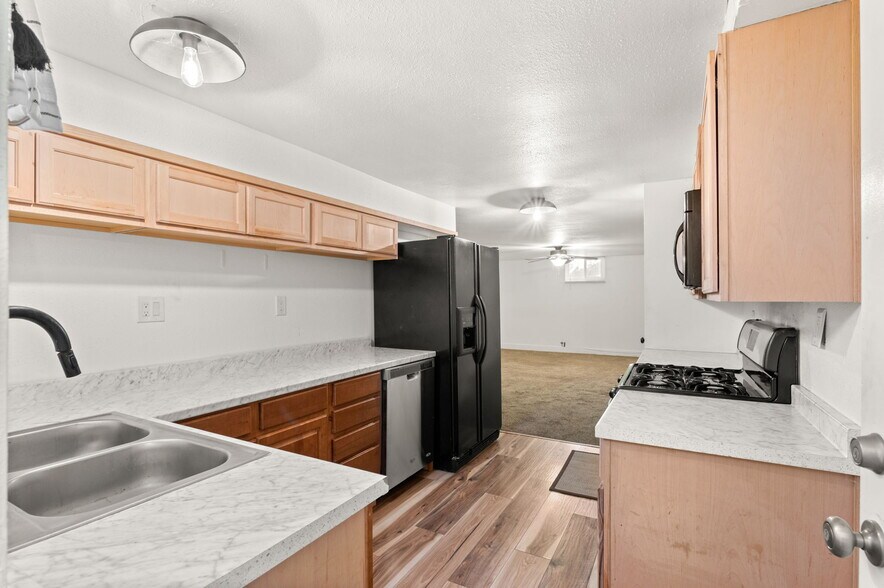 More Photos Of 8609 W 54th Pl, Arvada Apartments For Sale