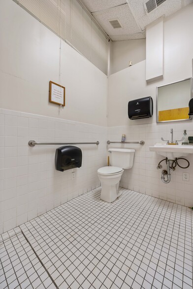 More Photos Of 200-12 44th Ave, Bayside Office For Lease