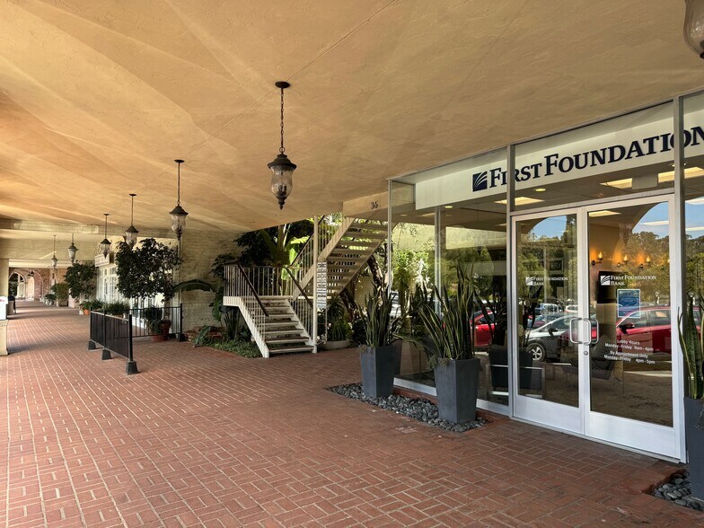 More Photos Of 36 Malaga Cove Plz, Palos Verdes Estates Storefront Retail Office For Sale