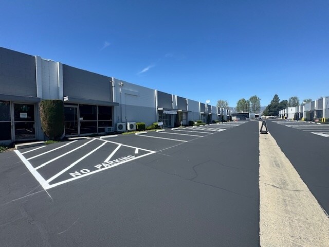 More Photos Of 1566-1580 San Bernardino Rd, Covina Warehouse For Lease