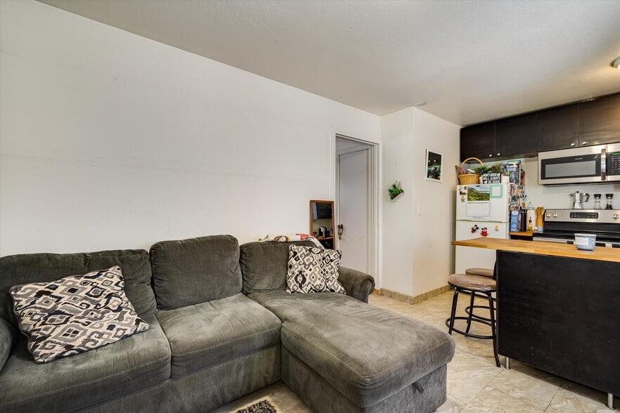 More Photos Of 1139 Lincoln Ave, Calistoga Hospitality For Sale