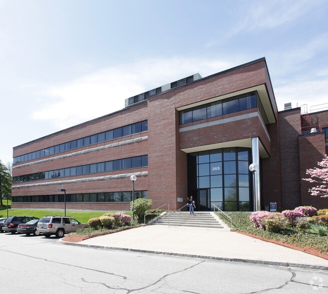 Primary Photo Of 365 Plantation St, Worcester Office For Lease