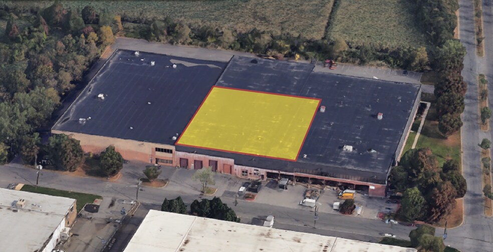 More Photos Of 99 Murray Hill Pky, East Rutherford Warehouse For Lease