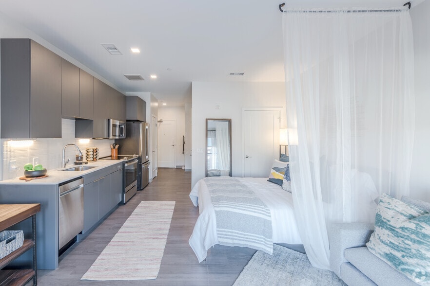 More Photos Of 125 Clifford St, Providence Apartments For Lease