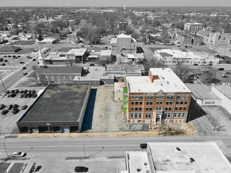 More Photos Of 510 S Wall Ave, Joplin Specialty For Sale
