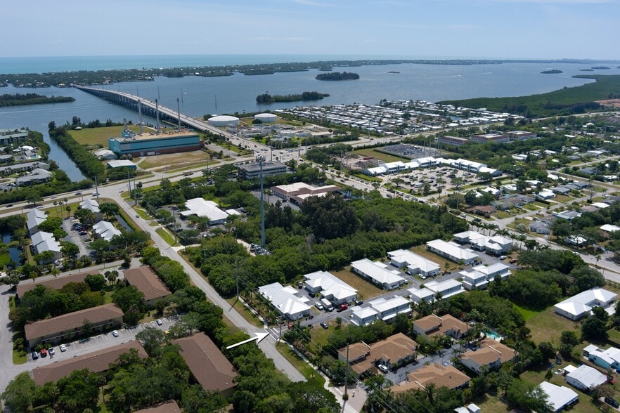 More Photos Of 401 18th St, Vero Beach Apartments For Sale