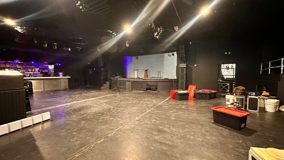 More Photos Of 361 Metropolitan Ave, Brooklyn General Retail For Lease