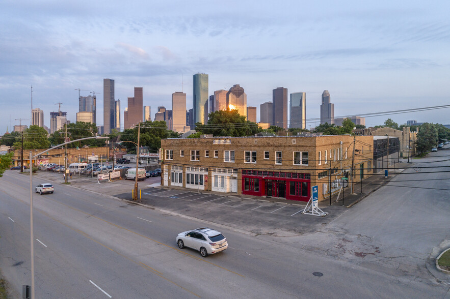 Primary Photo Of 1925 Washington Ave, Houston Storefront Retail Office For Lease