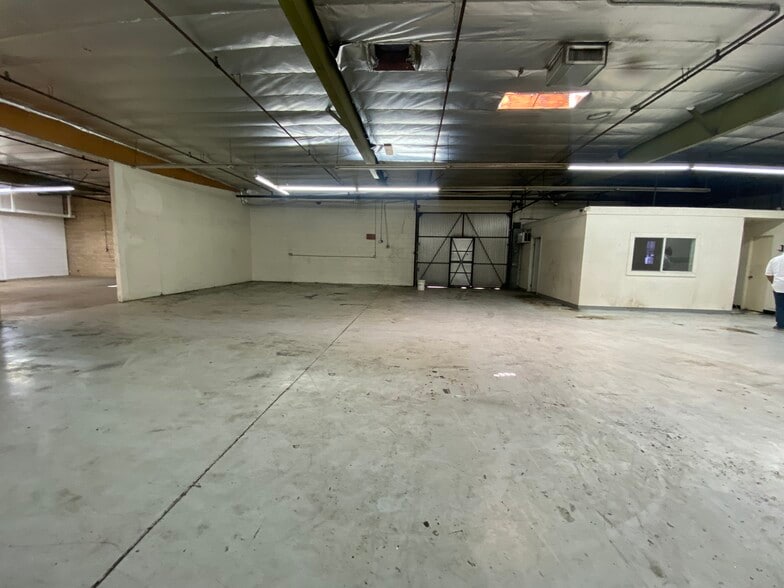 More Photos Of 13546 Central Ave, Chino Service For Lease