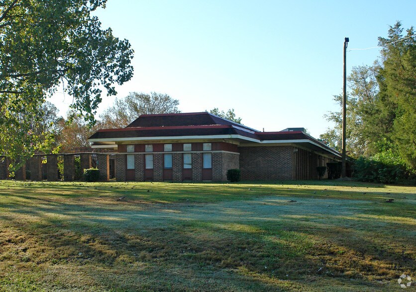 More Photos Of 1300 E South Blvd, Montgomery Skilled Nursing Facility For Sale